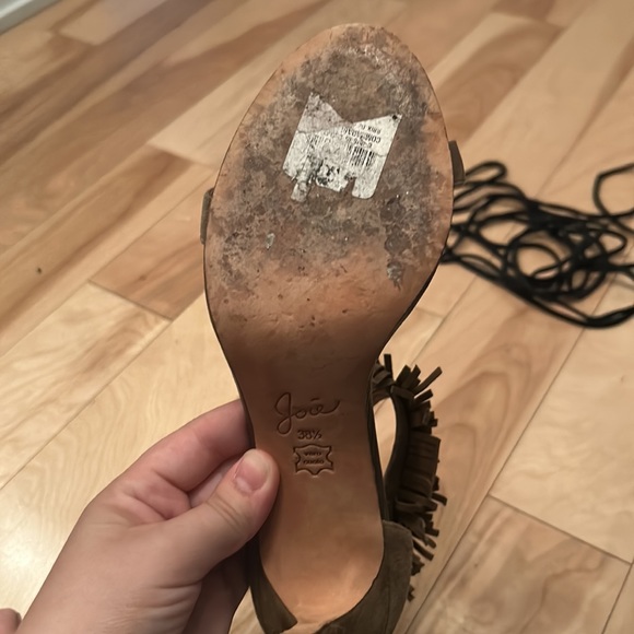 Joie Alex fringe leather heeled sandals 38 1/2 - Picture 9 of 9